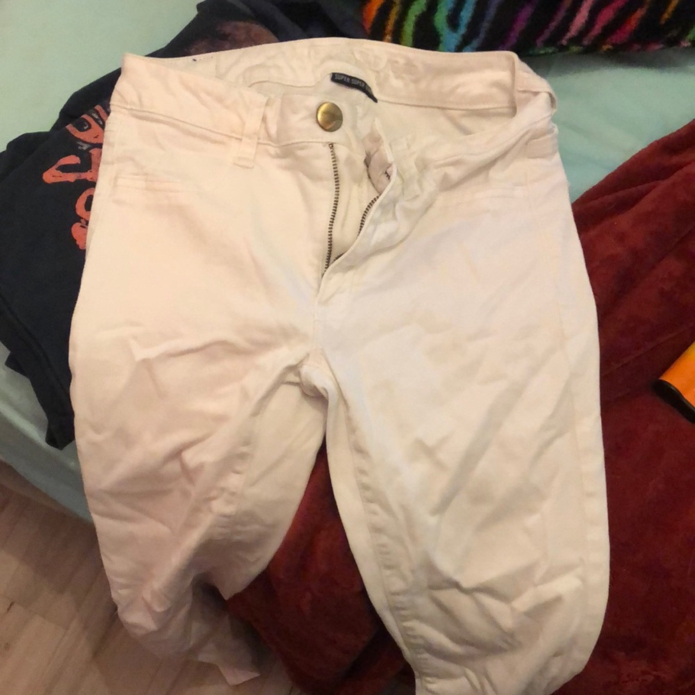 American Eagle white jeans